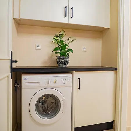 Dina Studio 1 Apartment *